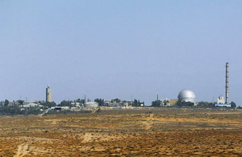 “400 كيلومتر عن القاهرة”.. صحيفة عبرية: ليس من مصلحة مصر والسعودية والأردن استهداف مفاعل ديمونا